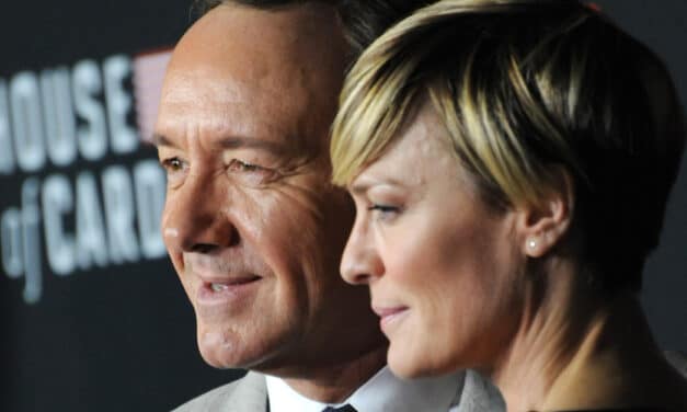 Learn Business English More Quickly – Watch House of Cards on Netflix
